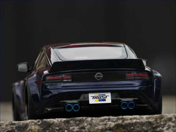 1:18 Nissan Fairlady Z - DarkBlue - Pandem Breitbau inkl. OVP